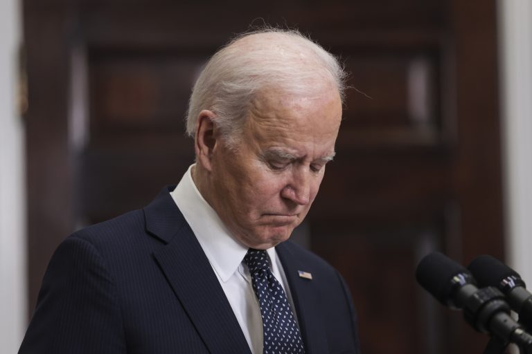 Biden továbbra sem akar csapatokat küldeni Ukrajnába, még a nagyobb szankciók sem várhatók