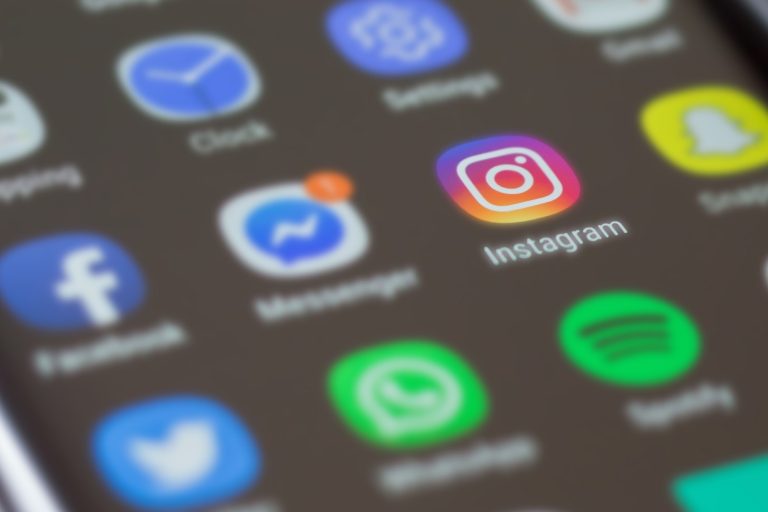 Megemelte az Instagram a minimális napi időkorlátot