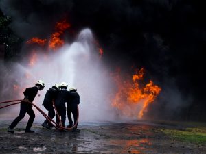 Legalább heten, köztük egy csecsemő is meghalt egy franciaországi robbanás után
