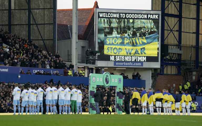 Nem Abramovics az egyetlen orosz milliárdos futballklub-tulajdonos, aki bajban van