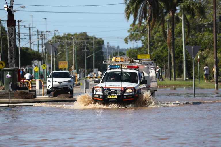 Árvízkészültség Sydney-ben, a napokban már rengeteg csapadék esett (képek)