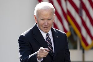 Félreérthető nyilatkozatot tett Biden, csak „tanácsokat” adnak az ukrán katonáknak az amerikaiak
