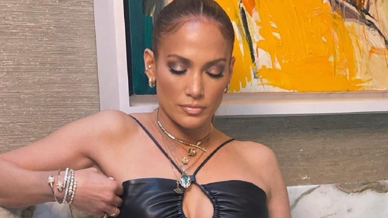 Jennifer Lopez smink nélkül (videó)