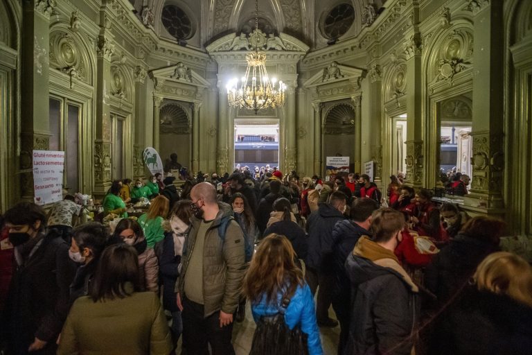 A háború kezdete óta több mint 1,2 millió ember hagyta el Ukrajnát