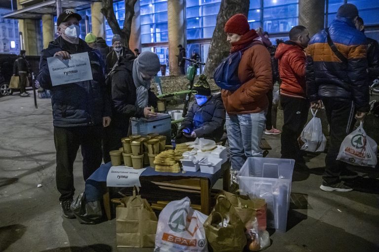 Az orosz-ukrán háború kirobbanása óta már 1 millió ember hagyta el Ukrajnát