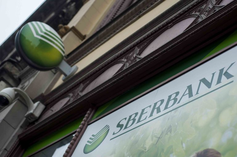 Kezdetét vette a Sberbank-ügyfelek újabb kártalanítási hulláma