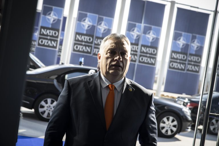 Orbán: a NATO álláspontja egységes, nem lesz légtérzár Ukrajna felett