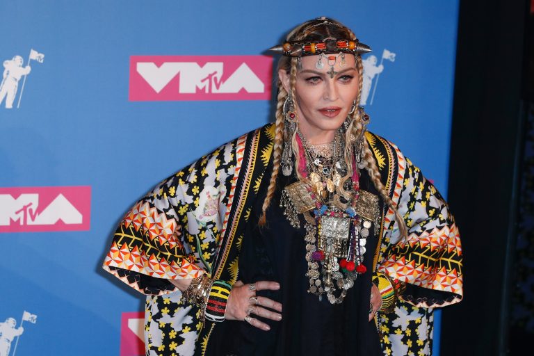 Madonna visszatért, de nem biztos, hogy erre szüksége volt a világnak