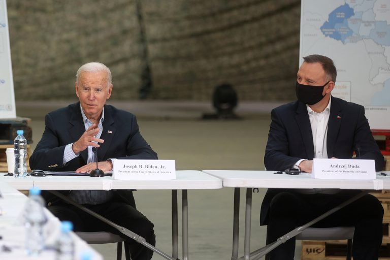 Joe Biden a „pillanat tétjéről” beszél majd varsói beszédében