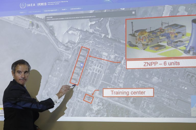 Az ENSZ Biztonsági Tanácsa rendkívüli ülést tart az ukrán atomerőmű elleni támadás miatt