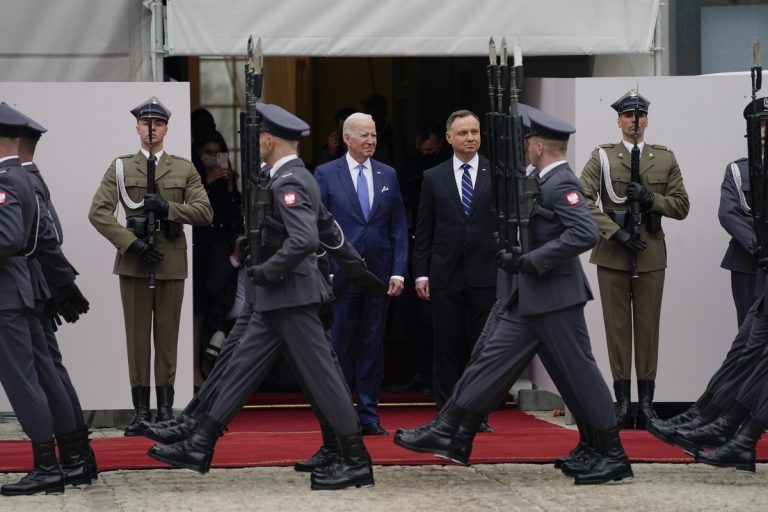 Biden szerint az USA számára kulcsfontosságú Európa stabilitása