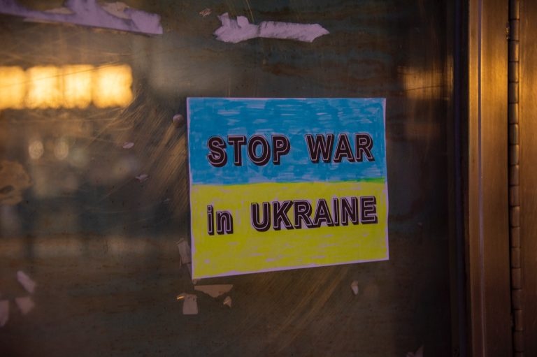 Videón az oroszok legutóbbi pusztítása, megrázó felvételek Ukrajnából