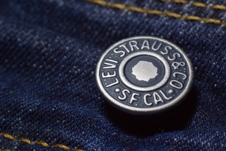 A Levi Strauss is felfüggeszti értékesítéseit Oroszországban