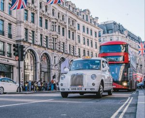 Koronavírus: minden beutazási korlátozás megszűnt az Egyesült Királyságban