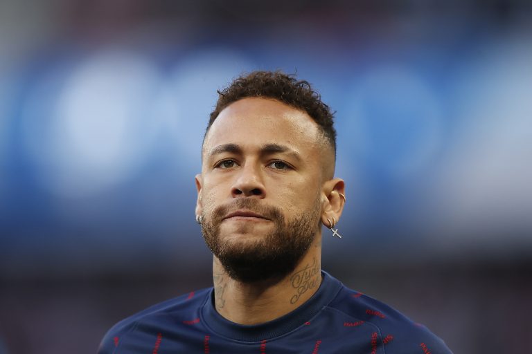 Neymar kiakadt, amikor a korábbi játékos felvetette, hogy miért nem nyert Aranylabdát a brazil