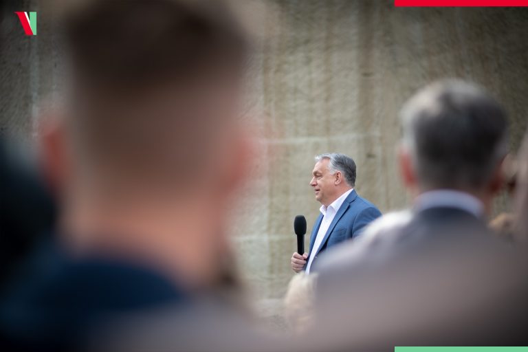 Hosszú Katinka gratulált Orbán Viktornak, többen azonnal nekiestek az oldalán