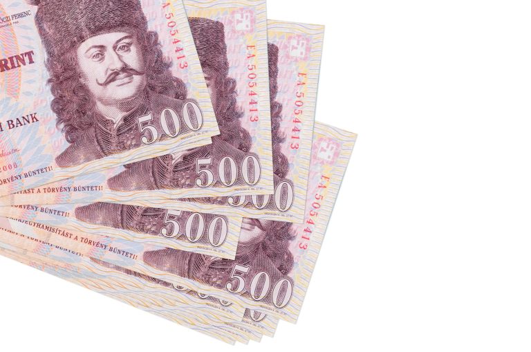 Gyengült a választási eredmények hírére a forint