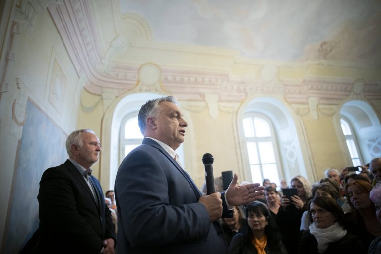 Orbán ellenfélnek nevezte Zelenszkijt, nem maradt el a válasz az ukrán féltől sem