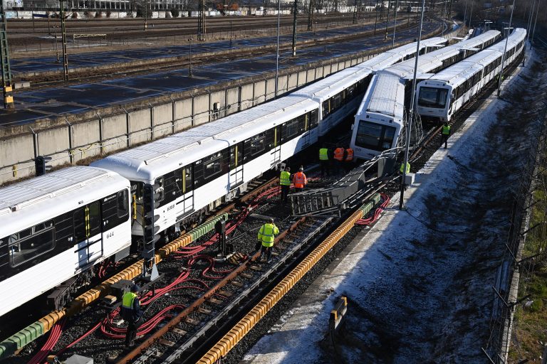 A szankciók miatt nem halad az orosz metrókocsik javítása