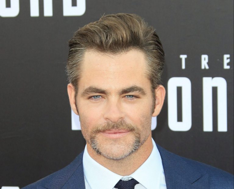 Chris Pine lerántotta a leplet arról, hogy Steve Trevor visszatérhet-e a Wonder Woman 3-ban