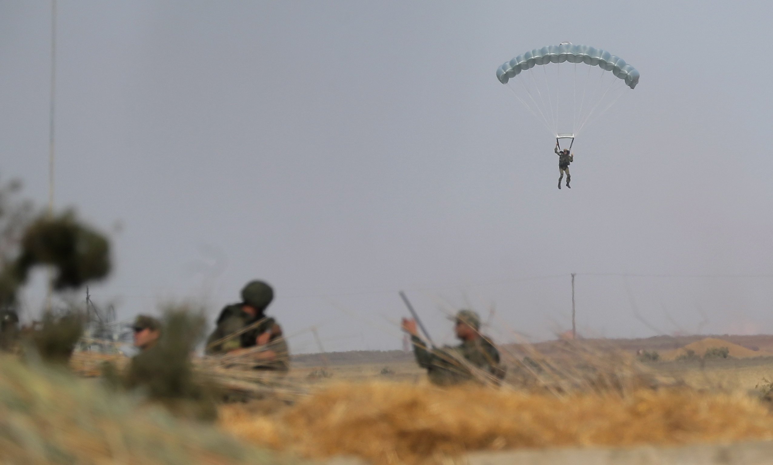 Putyin egyre nehezebb helyzetben van: 60 elit orosz ejtőernyős tagadta meg a harcot Ukrajnában