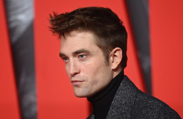 Robert Pattinson Batmanjének miért nem lett torzítva a hangja?