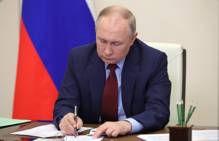 Putyin családját sem kímélik a legújabb szankciók