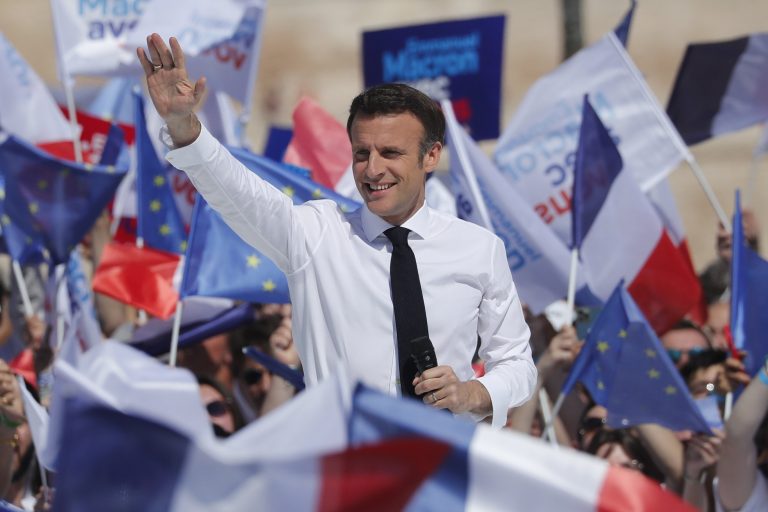 Nagy valószínűséggel a bizonytalan szavazókon fog múlni, hogy Macron, vagy Le Pen nyeri a francia elnökválasztást