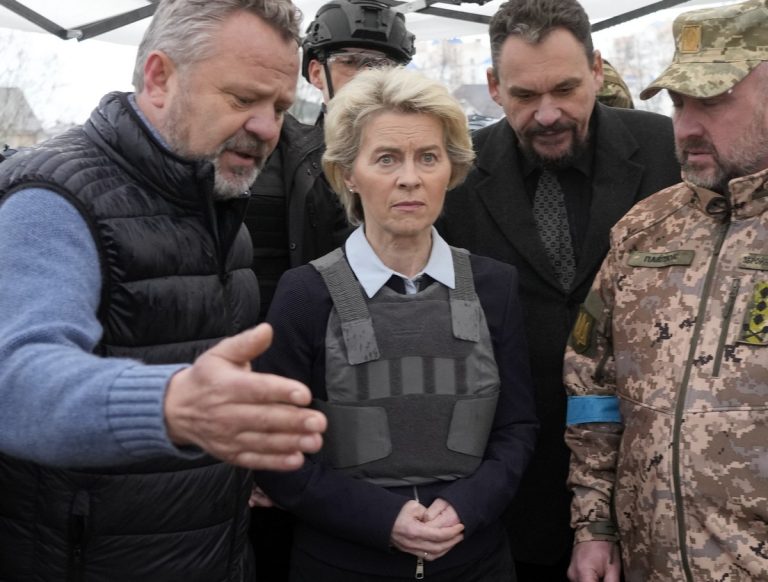 Von der Leyen: „Ha a bucsai mészárlás nem háborús bűn, akkor mi az?”