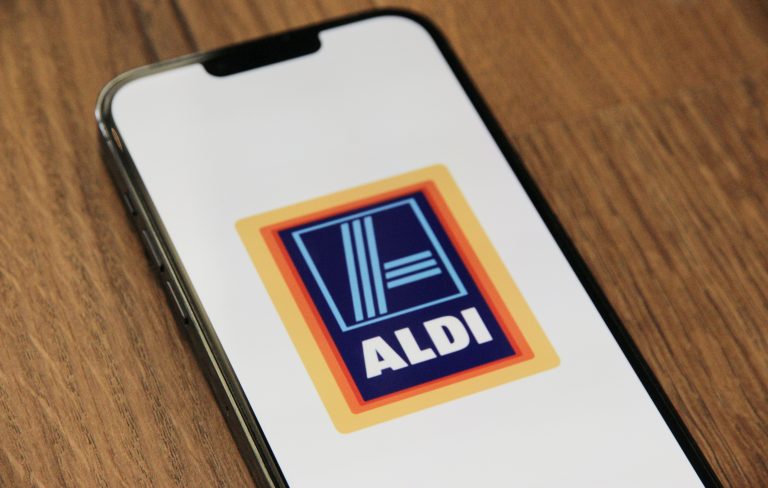 Figyelmeztetést adott ki az Aldi, az egyik termékükben mérgező növény lehet