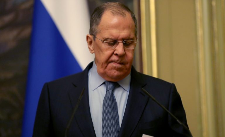 Lavrov: Oroszország azon dolgozik, hogy megakadályozza a nukleáris háborút