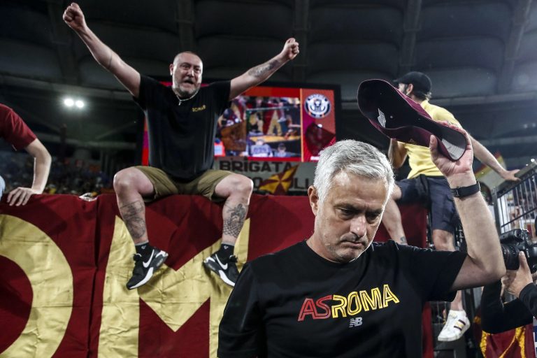 Frissen „meggazdagodott” csapat csábítaná vissza Angliába Mourinhót