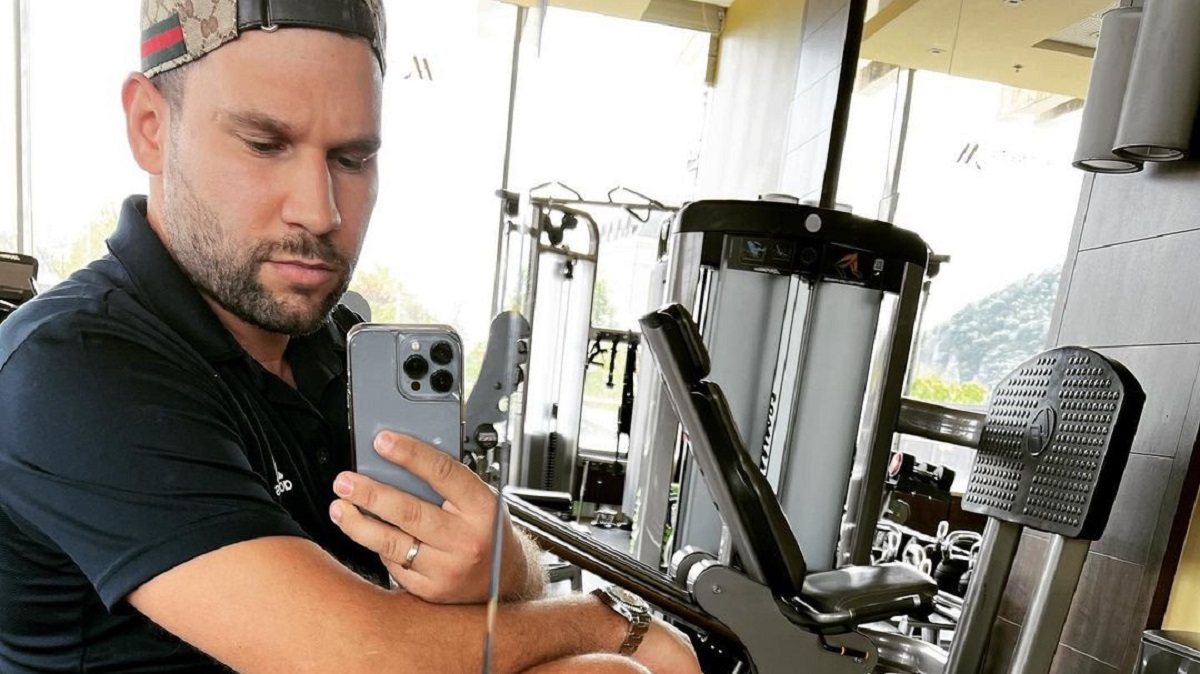 Megvan Rácz Jenőék babakocsija, ami nemcsak modern, de trendi is