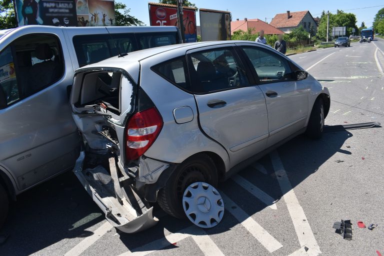 Kamu rendőröket fogtak az igazi budapesti rendőrök