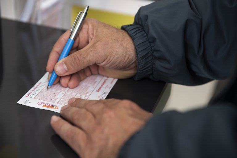 Kihúzták a hatos lottót, ezeket a számokat kellett ikszelni