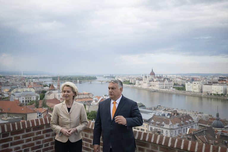 Közeledtek az álláspontok, miután von der Leyen Orbán Viktorral tárgyalt a szankciókról