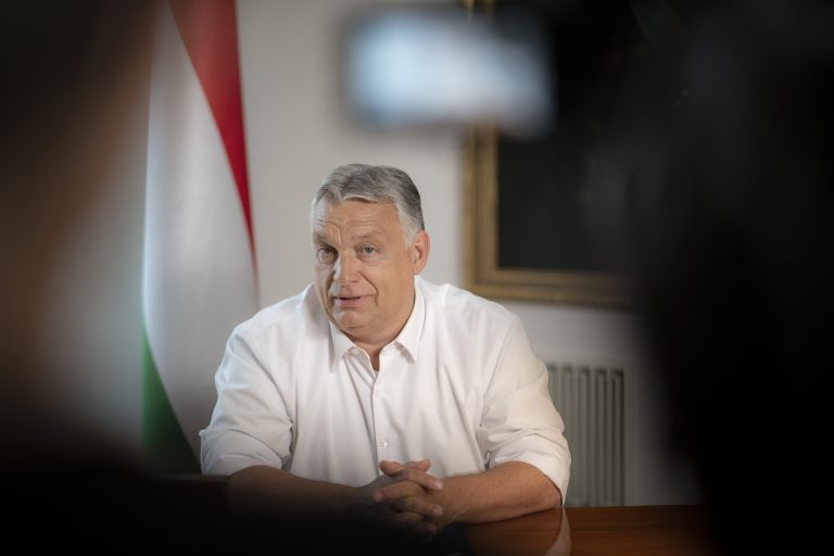 Volt egy fontos hívása Orbán Viktornak péntek este