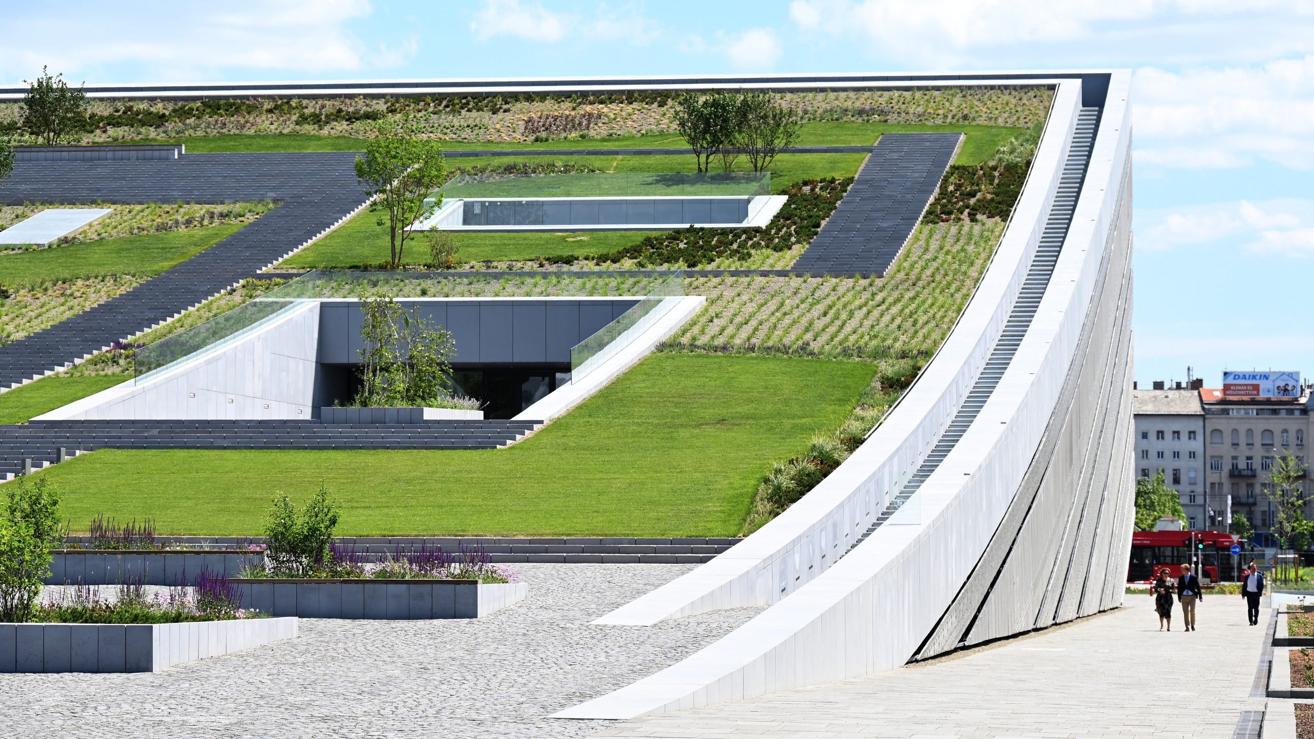 Fotók: átadták a Néprajzi Múzeum új épületét, „százötven esztendős adósságot róttunk le”