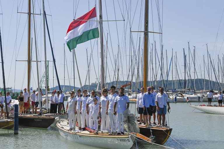 Beindult a strandszezon: tartósan 20 fok felett a Balaton hőmérséklete