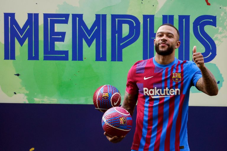 Memphis Depay küzd a helyéért Barcelonában, de lehet, hogy hiába