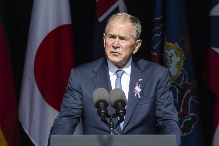 Merényletet akartak elkövetni az Iszlám Állam emberei George Bush ellen