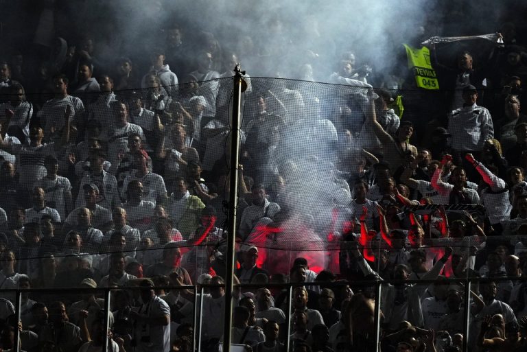 A frankfurti ultrák egy kocsmában rontottak rá a West Ham drukkereire