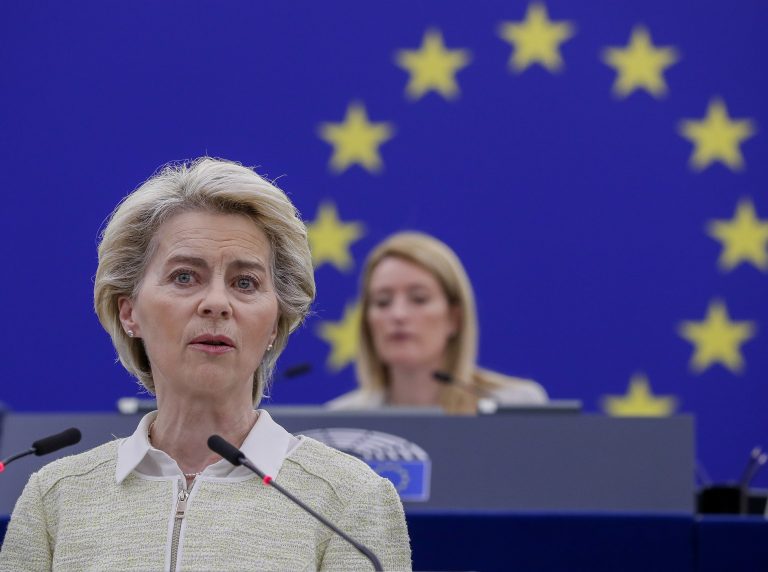 Ursula von der Leyen „biztos abban”, hogy elfogadásra kerül a hatodik szankciócsomag