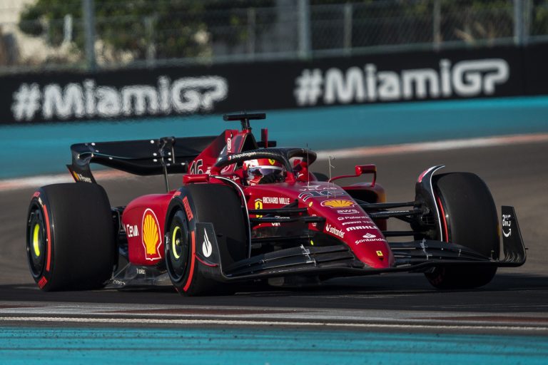 Miami Nagydíj: látványos videón Charles Leclerc újabb rajtelsősége (videó)