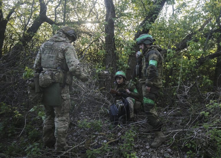 Az orosz erők halálos csapdákat hagytak maguk mögött a harkovi régiókban