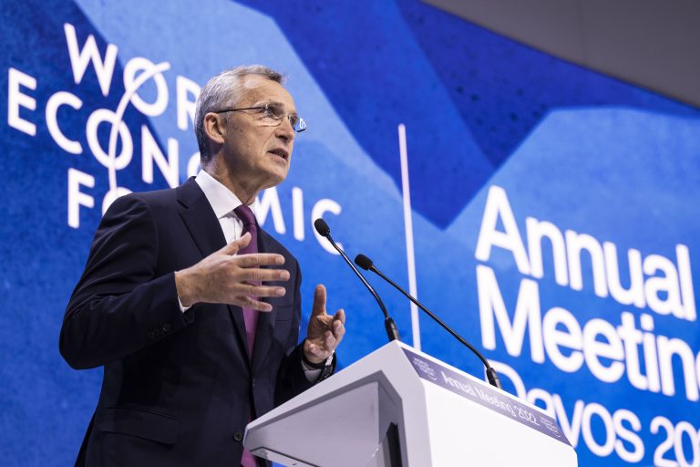 Jens Stoltenberg: a NATO nem küld csapatokat Ukrajnába, hogy megakadályozza a háborút