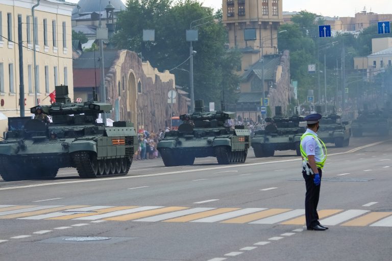 Félelmetes orosz BMPT Terminátorok jelentek meg Ukrajnában (videó)