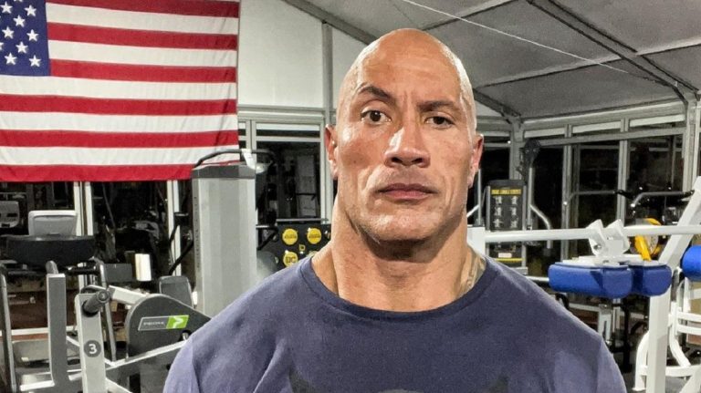 Rendesen sokkot kaptunk Dwayne Johnson combizmától