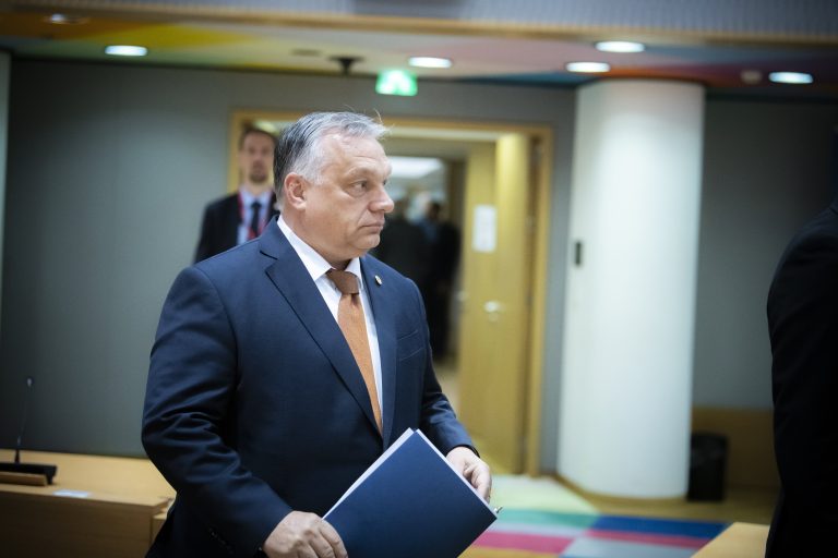 A DK szerint nem a háború, hanem Orbán Viktor hibája az infláció