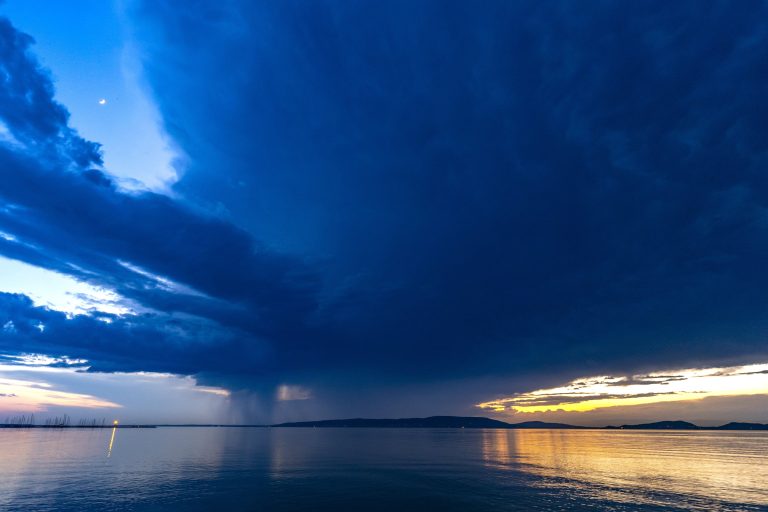 A Balatonnál eltűnt egyik fiú édesapja már nem számít arra, hogy élve láthatja viszont fiát